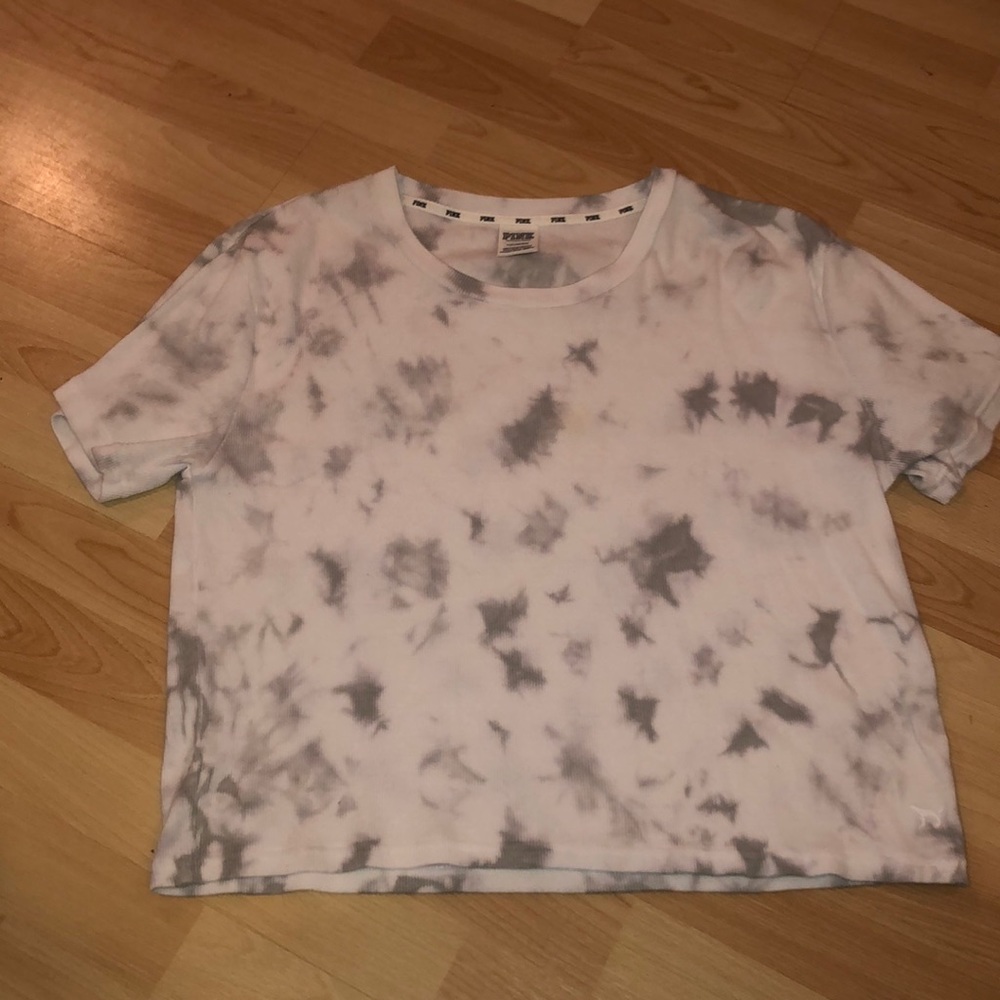 Tie dyed tee.